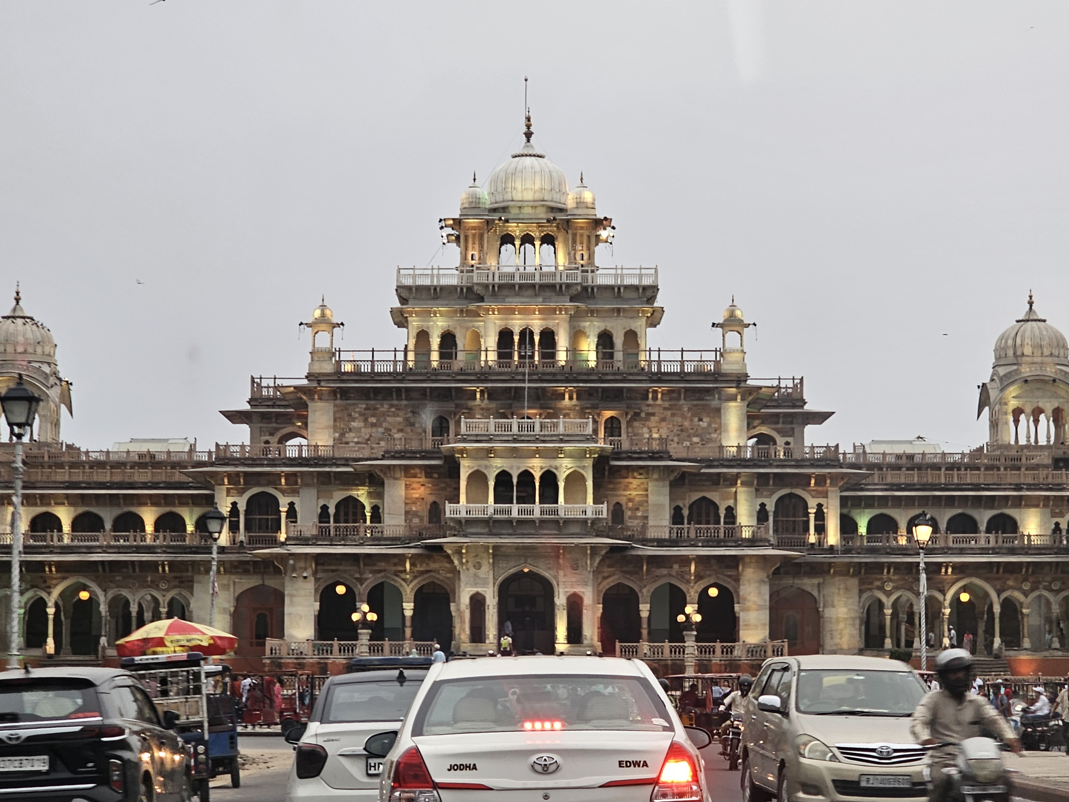 CityHelps Jaipur: Your Ultimate Travel Companion for Authentic Jaipur Experiences